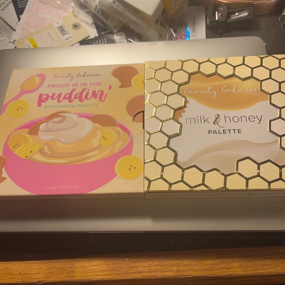 Beauty Bakerie Eyeshadow and Highlighting Palette Bundle
